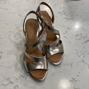 Calvin Klein patent leather platinum color heels. size 6.5.